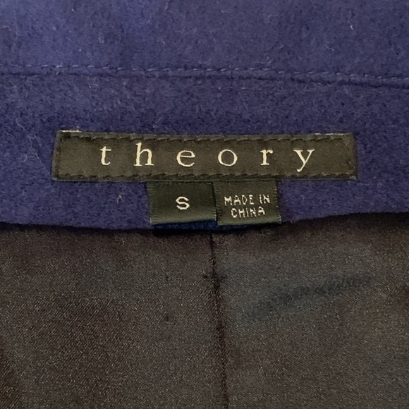 Theory  Coat Blue 100 Virgin Wool 5 Button Size S Classic Preppy Winter Coat - Picture 4 of 7